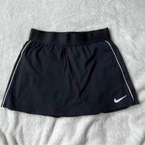 Nike Dri-FIT Tennis / Golf Black Skort Size XS